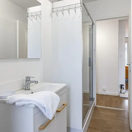 Le Mermoz Wifi Parking Apartamento Laval (Mayenne)